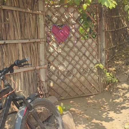 Hearthspace Hampi - Small Home, A Low-Impact Backpackers Hostel Экстерьер фото